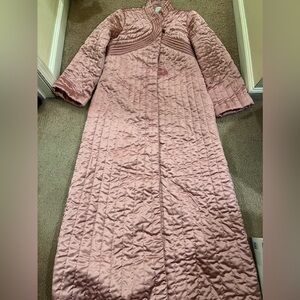 Vintage “Neiman Marcus”trench coat.